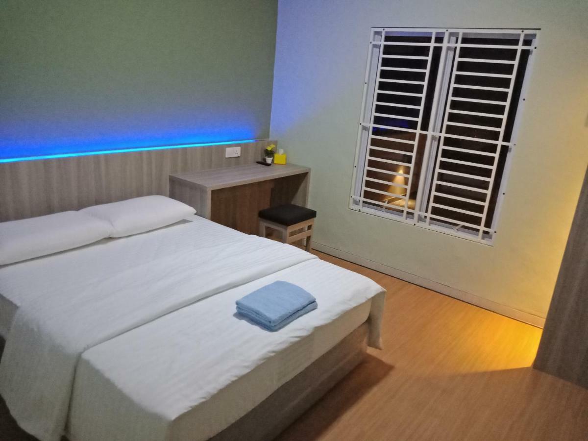 SleepRest @ Golden Prima Hotel Batam Buitenkant foto