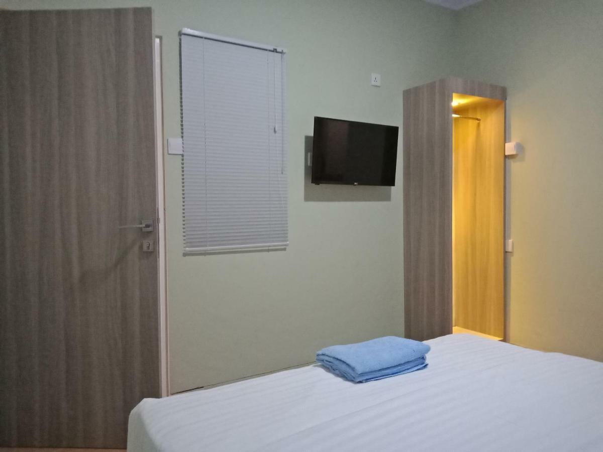 SleepRest @ Golden Prima Hotel Batam Buitenkant foto
