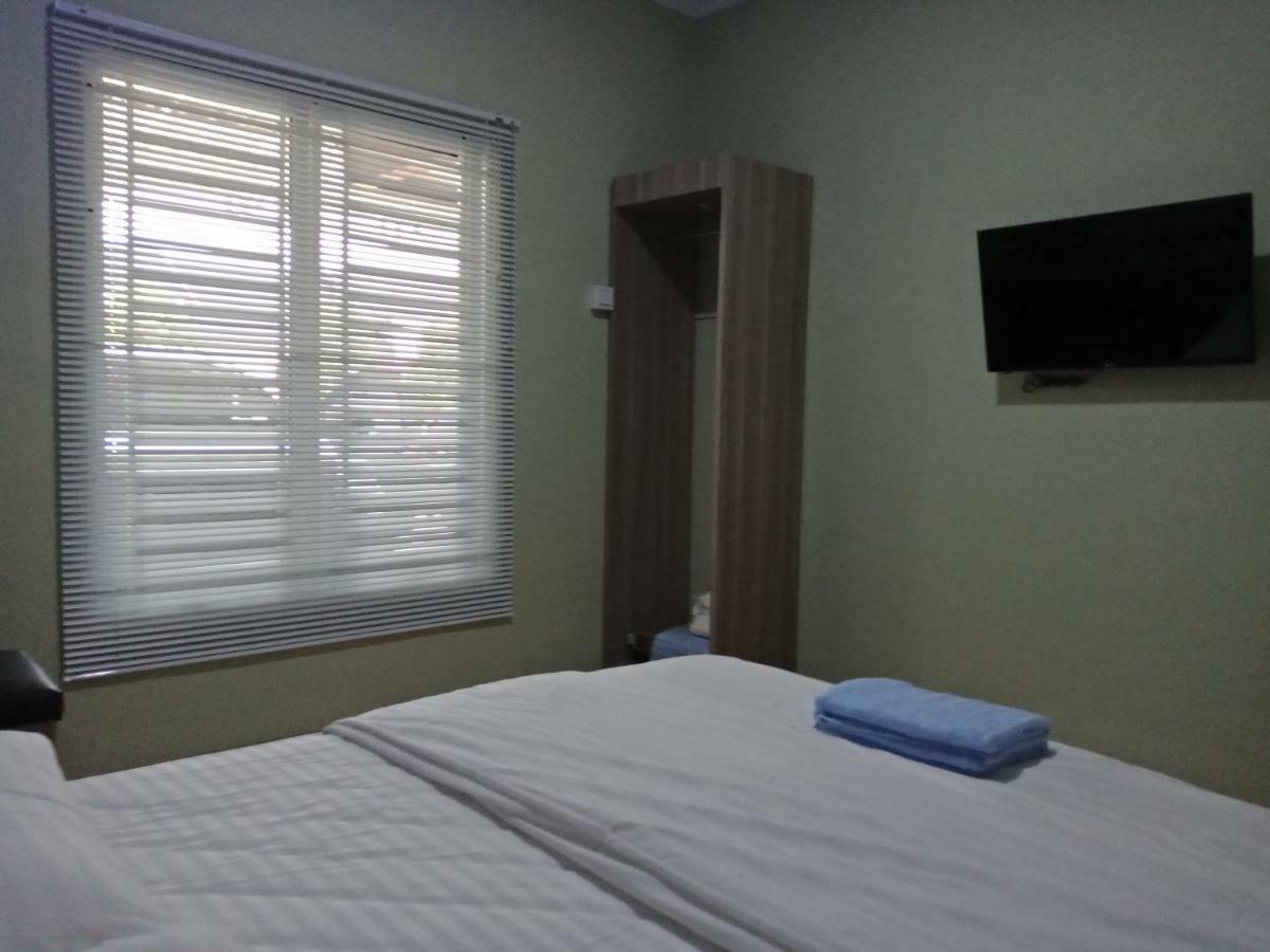 SleepRest @ Golden Prima Hotel Batam Buitenkant foto