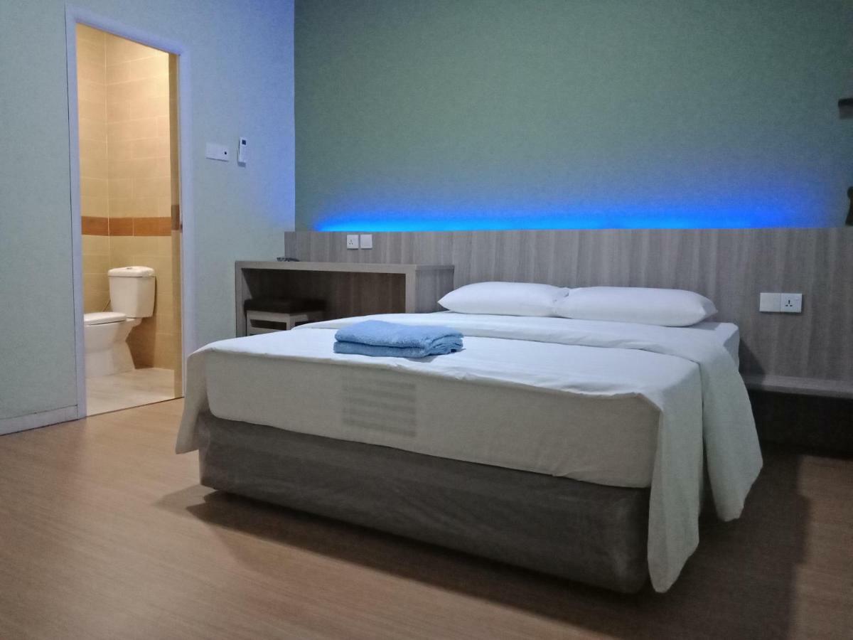 SleepRest @ Golden Prima Hotel Batam Buitenkant foto